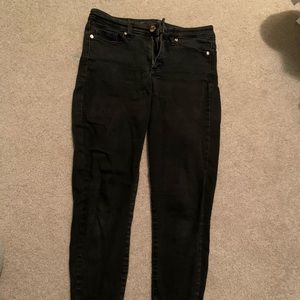 Faded black jeggings.